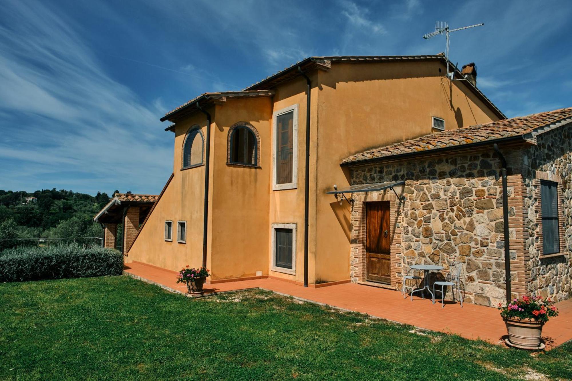 8380 Agriturismo Il Saragiolo Manciano Luaran gambar