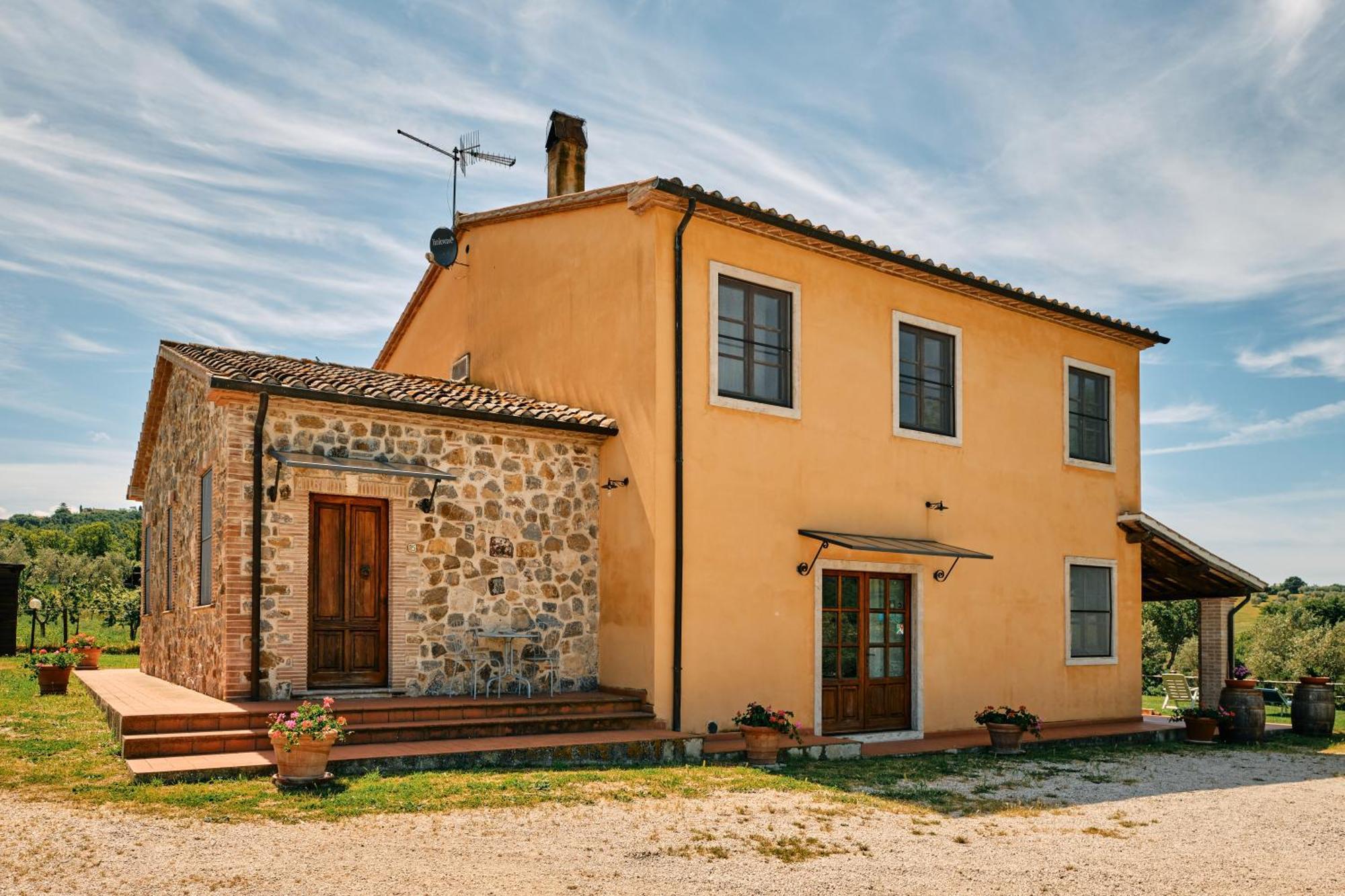 8380 Agriturismo Il Saragiolo Manciano Luaran gambar