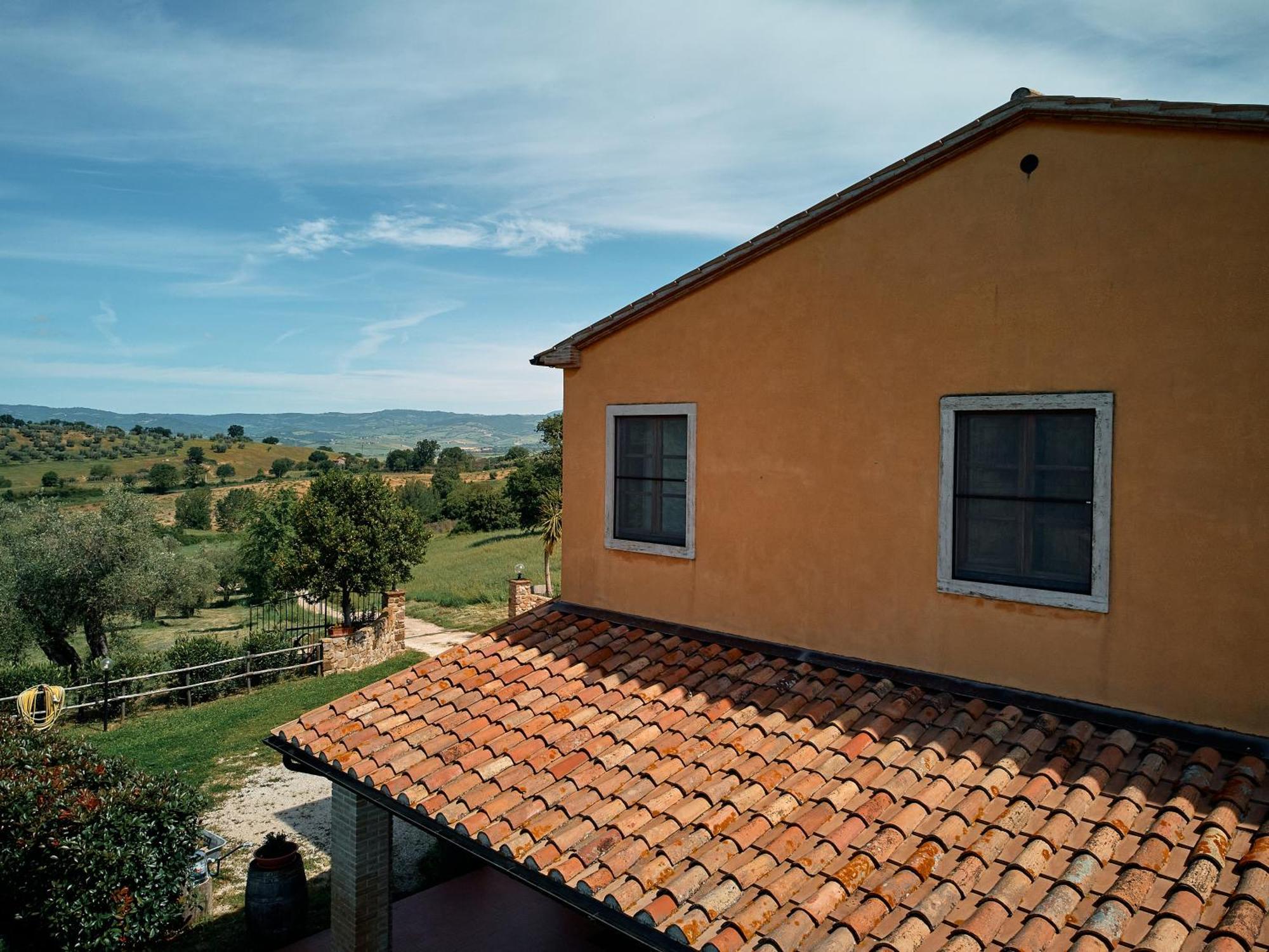 8380 Agriturismo Il Saragiolo Manciano Luaran gambar