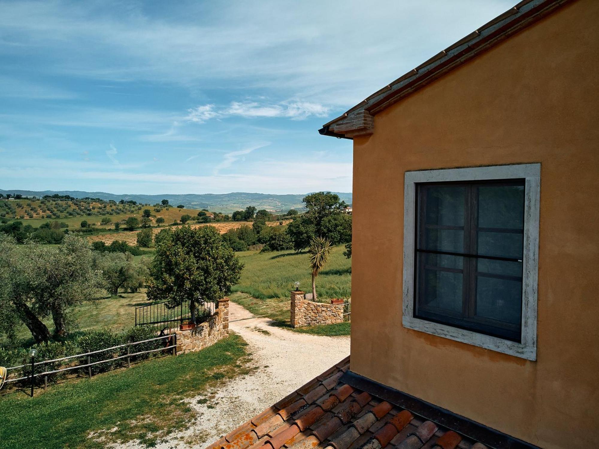 8380 Agriturismo Il Saragiolo Manciano Luaran gambar