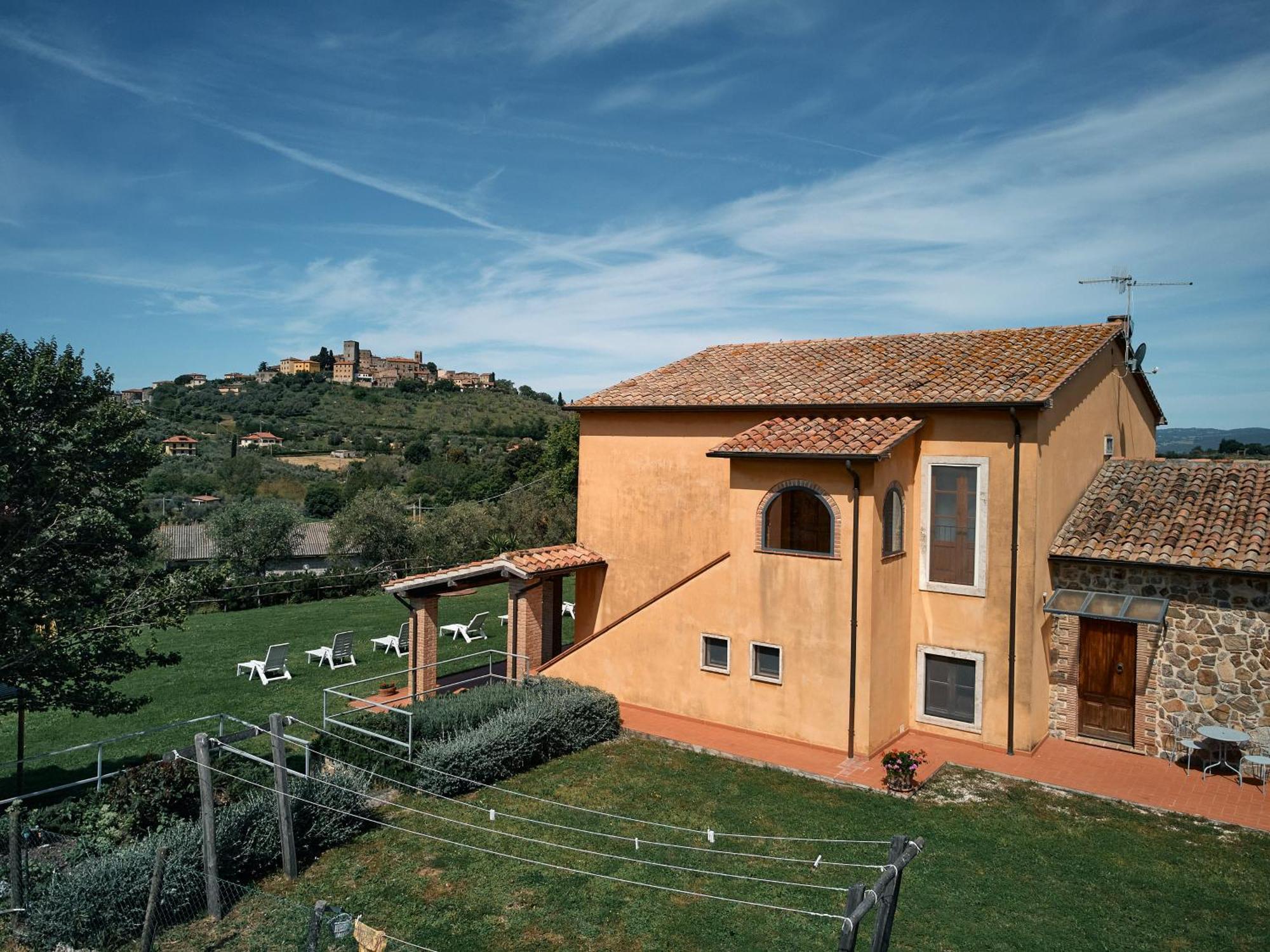 8380 Agriturismo Il Saragiolo Manciano Luaran gambar